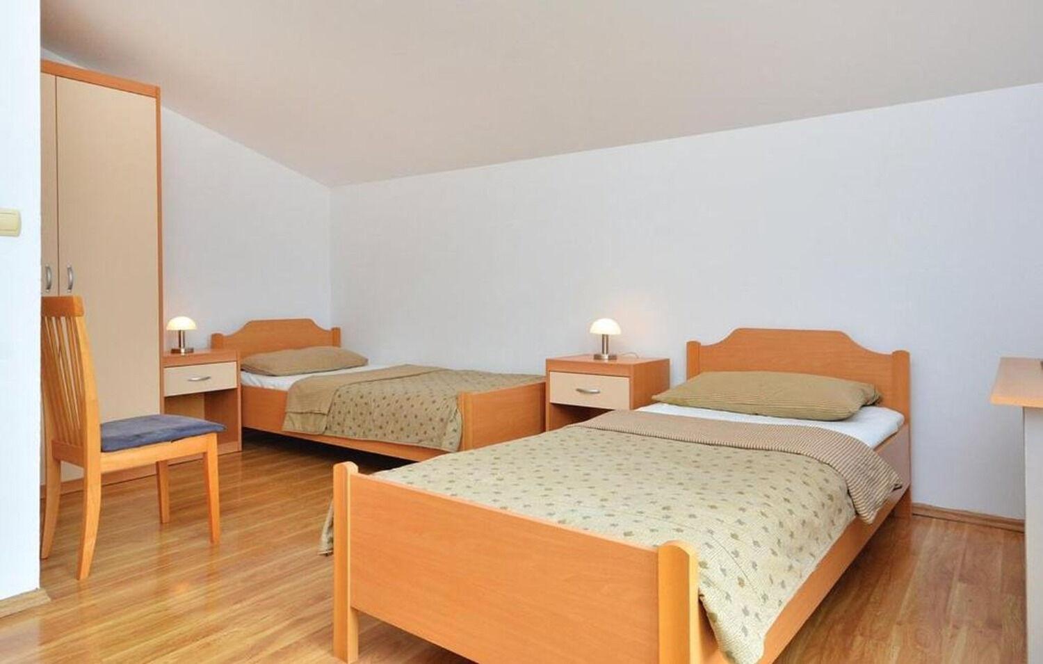 Rooms Marija - Rooms With Pool Trilj Bagian luar foto