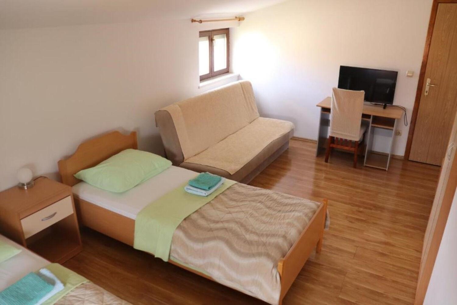 Rooms Marija - Rooms With Pool Trilj Bagian luar foto