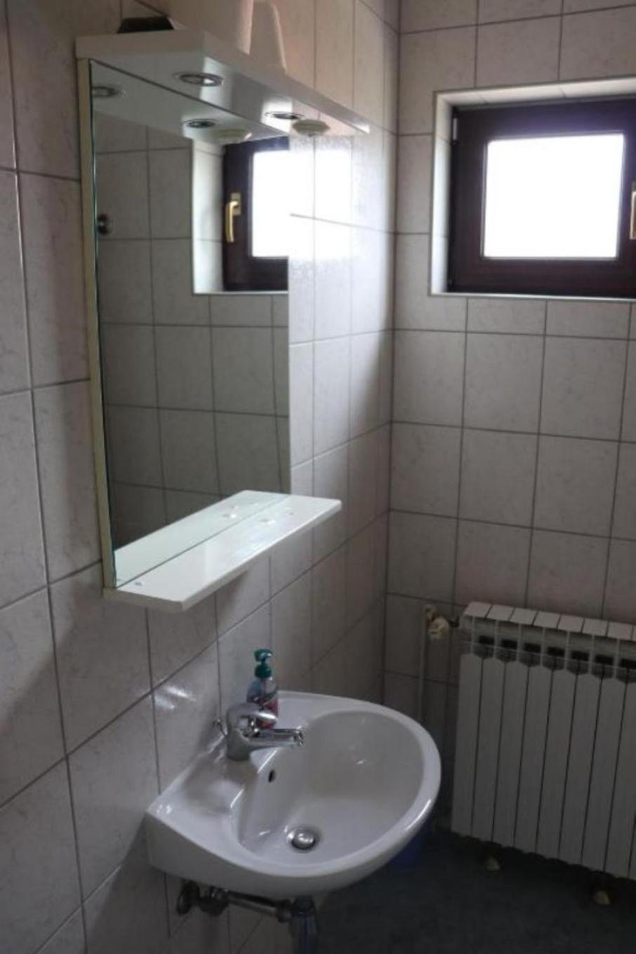 Rooms Marija - Rooms With Pool Trilj Bagian luar foto