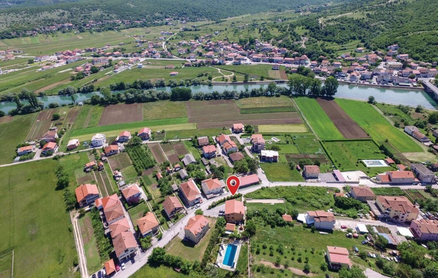 Rooms Marija - Rooms With Pool Trilj Bagian luar foto